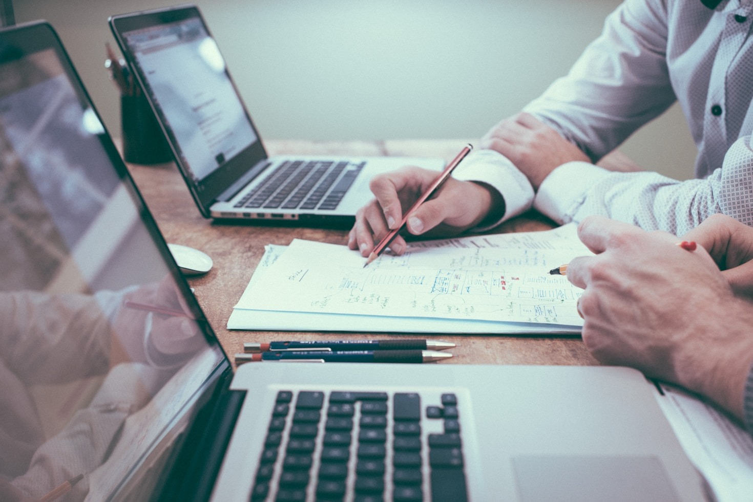 Os benefícios de consultorias especializadas pela internet